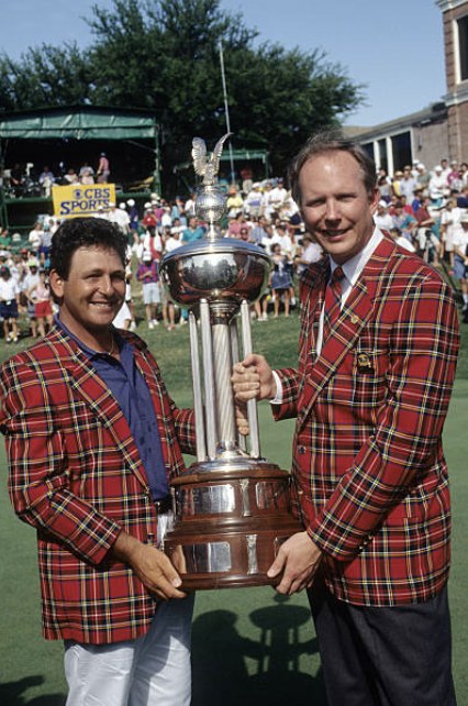 Fulton Allem with the trophy at the 1993 Southwestern Bell Colonial